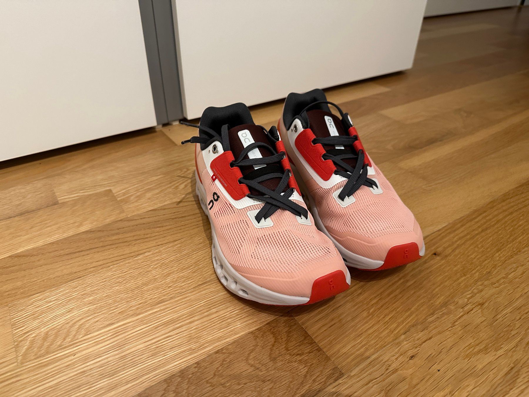 On Scarpe da uomo: On Cloud Schuhe Grösse 39 – Nuovo (secondo la descrizione) da Alpnach-Dorf venduto da Skai0