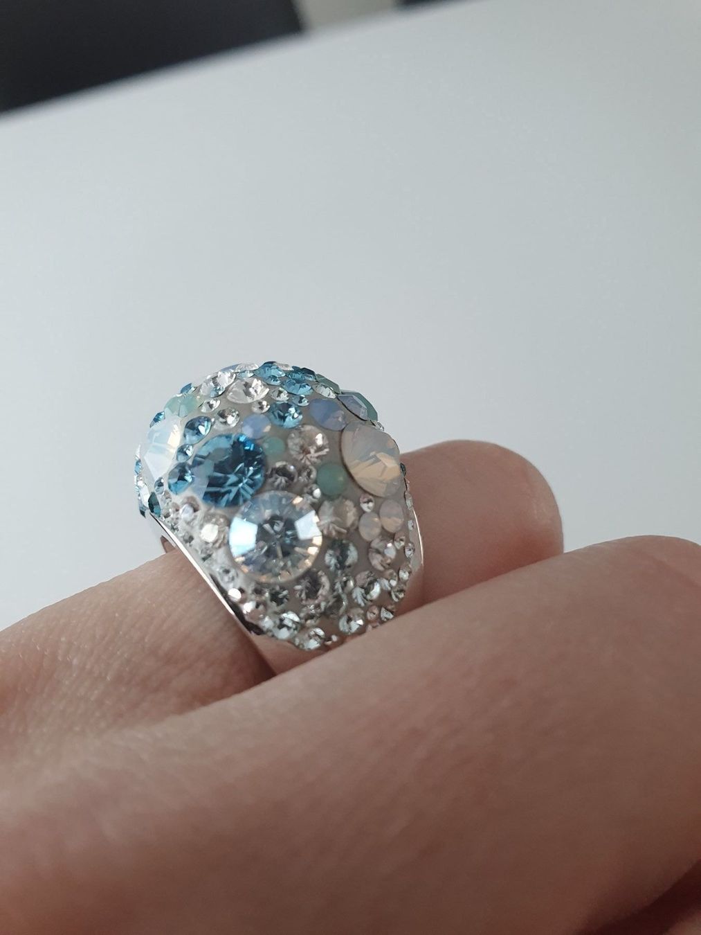 Swarovski Anelli: Swarovski ring chic multi blue – Nuovo (secondo la descrizione) da Steinmaur venduto da DS89 5