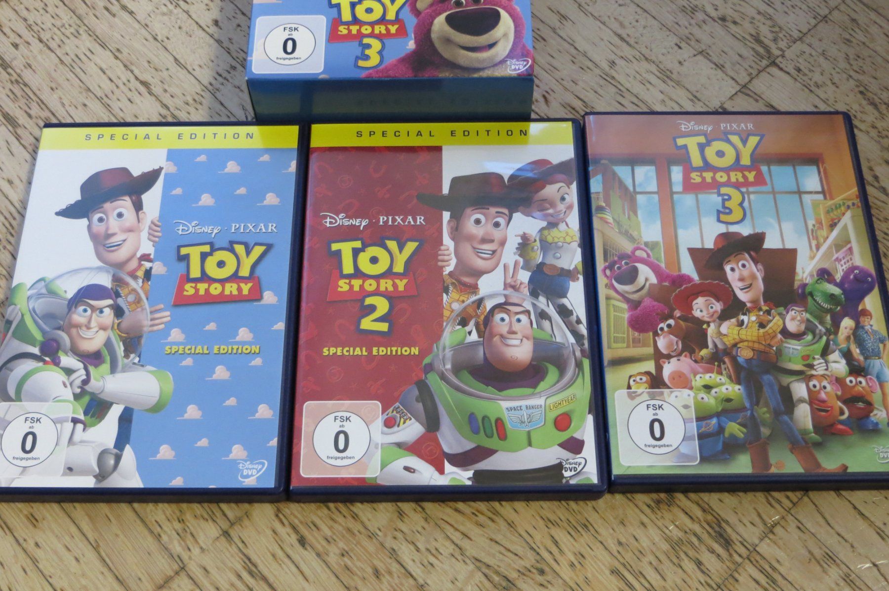 Tutti i DVDs: Toy Story 1-3 DVD – Usato da Brugg AG venduto da Finlandia 3