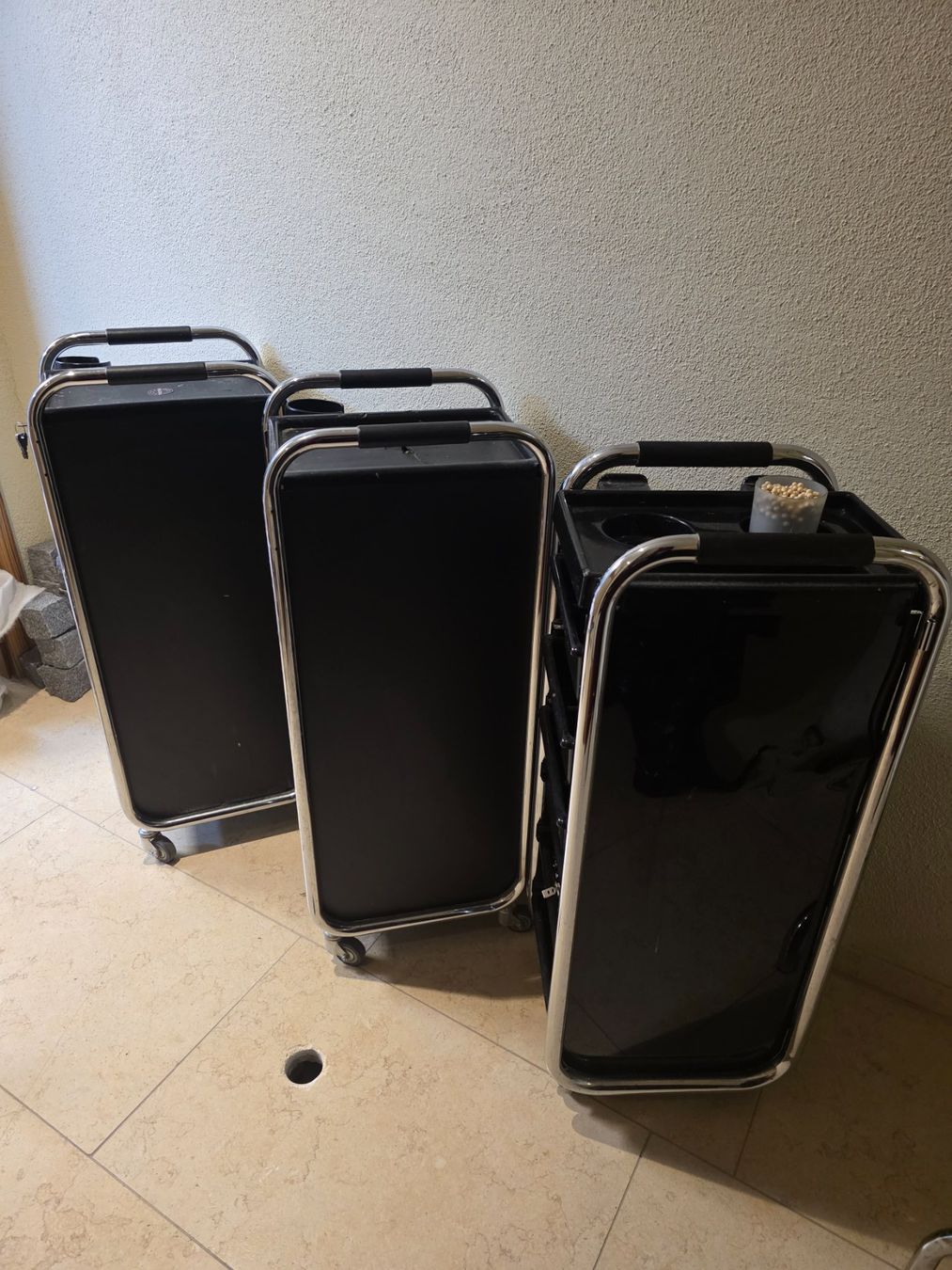 Valigie & Borse: Coiffure Trolley  3 Stck – Usato da Altstätten SG venduto da Calendula-7 4