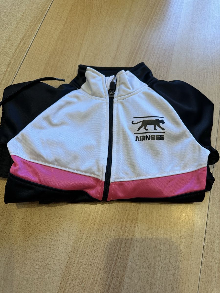 Pantaloni: Training airness fille T.6ans – Usato da Le Brassus venduto da lionete02