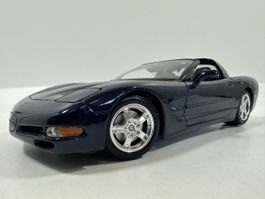 Chevrolet Corvette C5 1:18, dunkelblau, BBURAGO