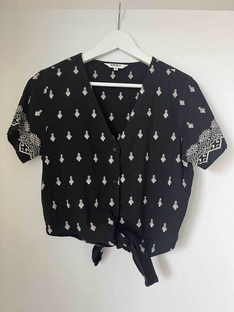 Only Camicette: Only Sommer-Bluse Grösse XS – Usato da Frauenfeld venduto da heyLani