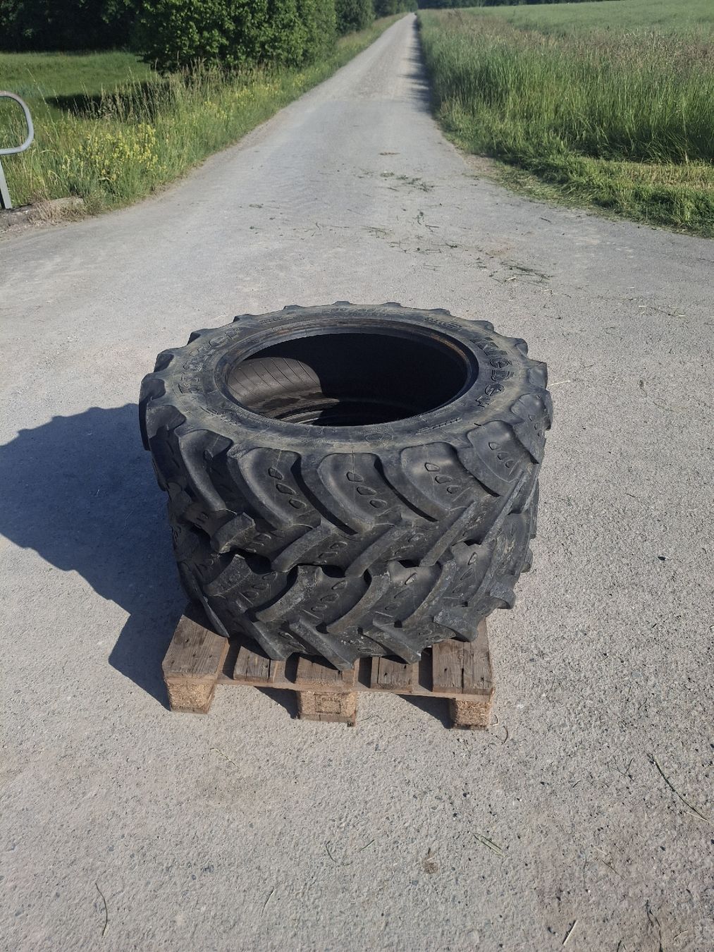 Pneumatici & Ruote complete: Pneu Kleber 280/85R24 – Usato da Aristau venduto da johndeere7810