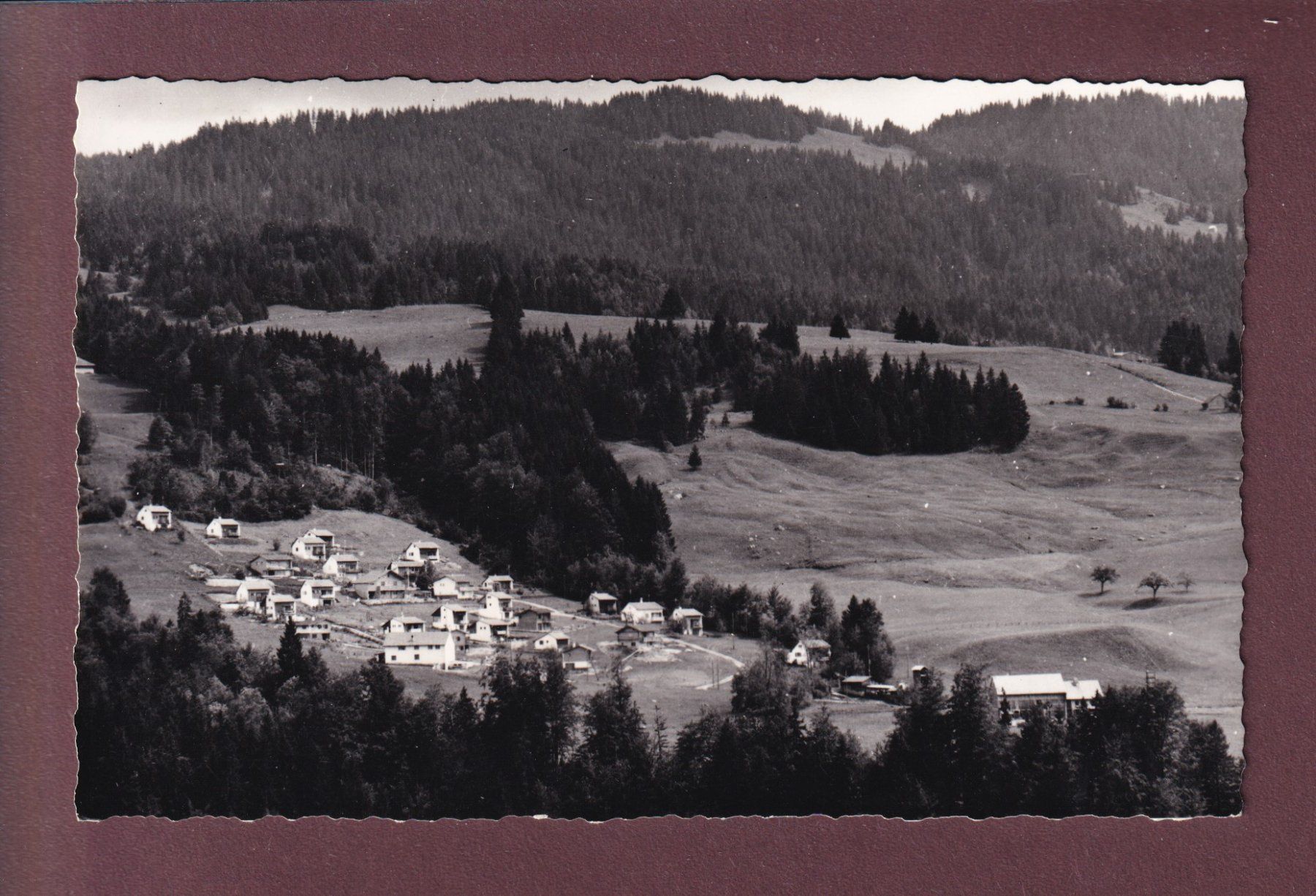 Cartoline postali: MONTZOFLOZ sur La Roche - 1966 – Usato da Pully venduto da nicecards