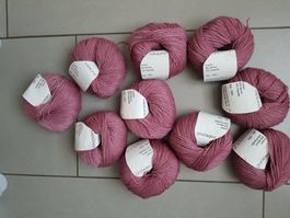 Merino Wolle 90% Merino 10% Polyester 10 Knäuel