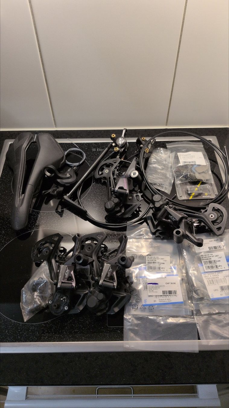 Shimano Velos: Diverse Fahrradteile – Gebraucht aus Kloten von SwissGuy95