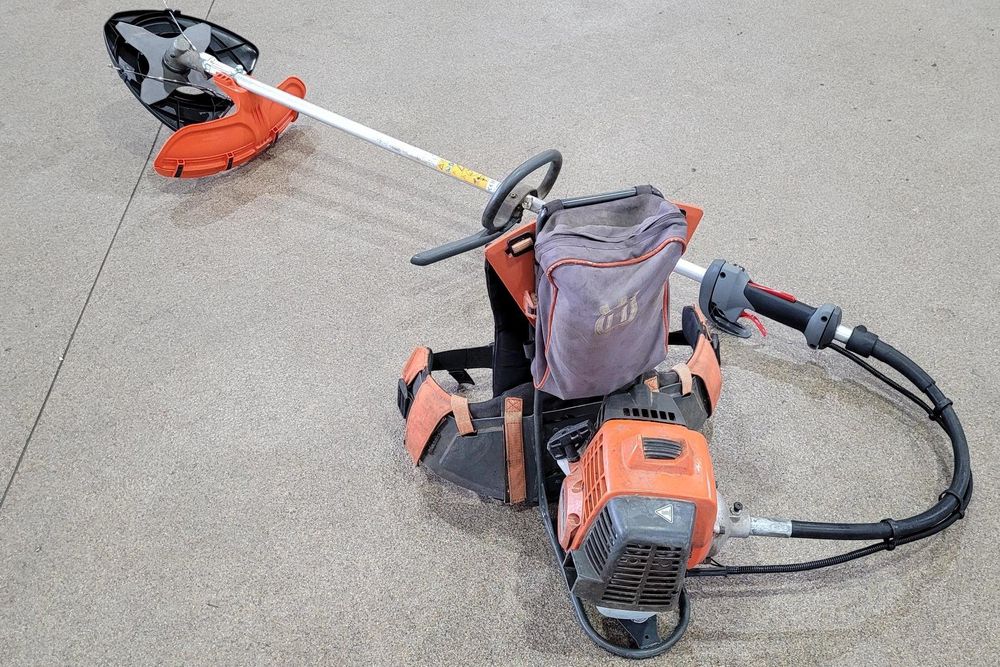 Rückentragbare Motorsense Husqvarna 553 RBX Kaufen auf Ricardo