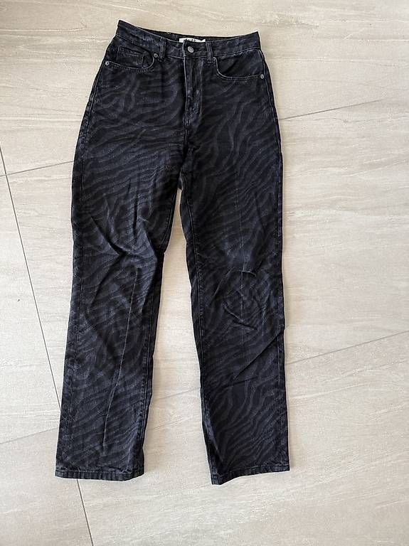 Jeans: Na-kd Jeans Zebra Print  – D'occasion à Zwingen par KatjaM