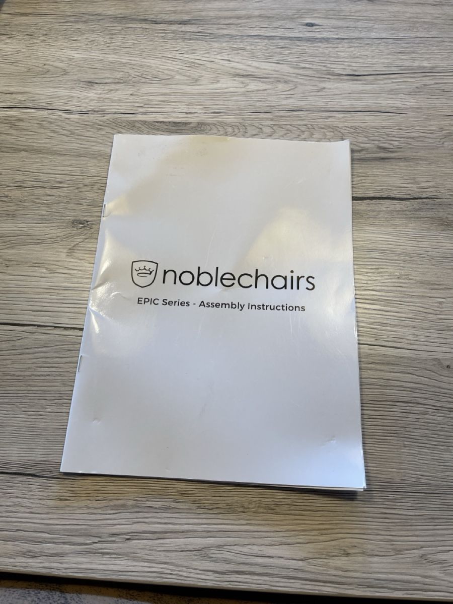 Noblechairs Chaises: Noblechairs Gaming Stuhl schwarz rot – D'occasion à Eriz par qot 1