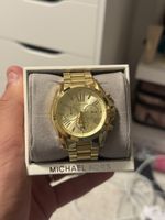 Montre Michael Kors couleur or avec boîte originale