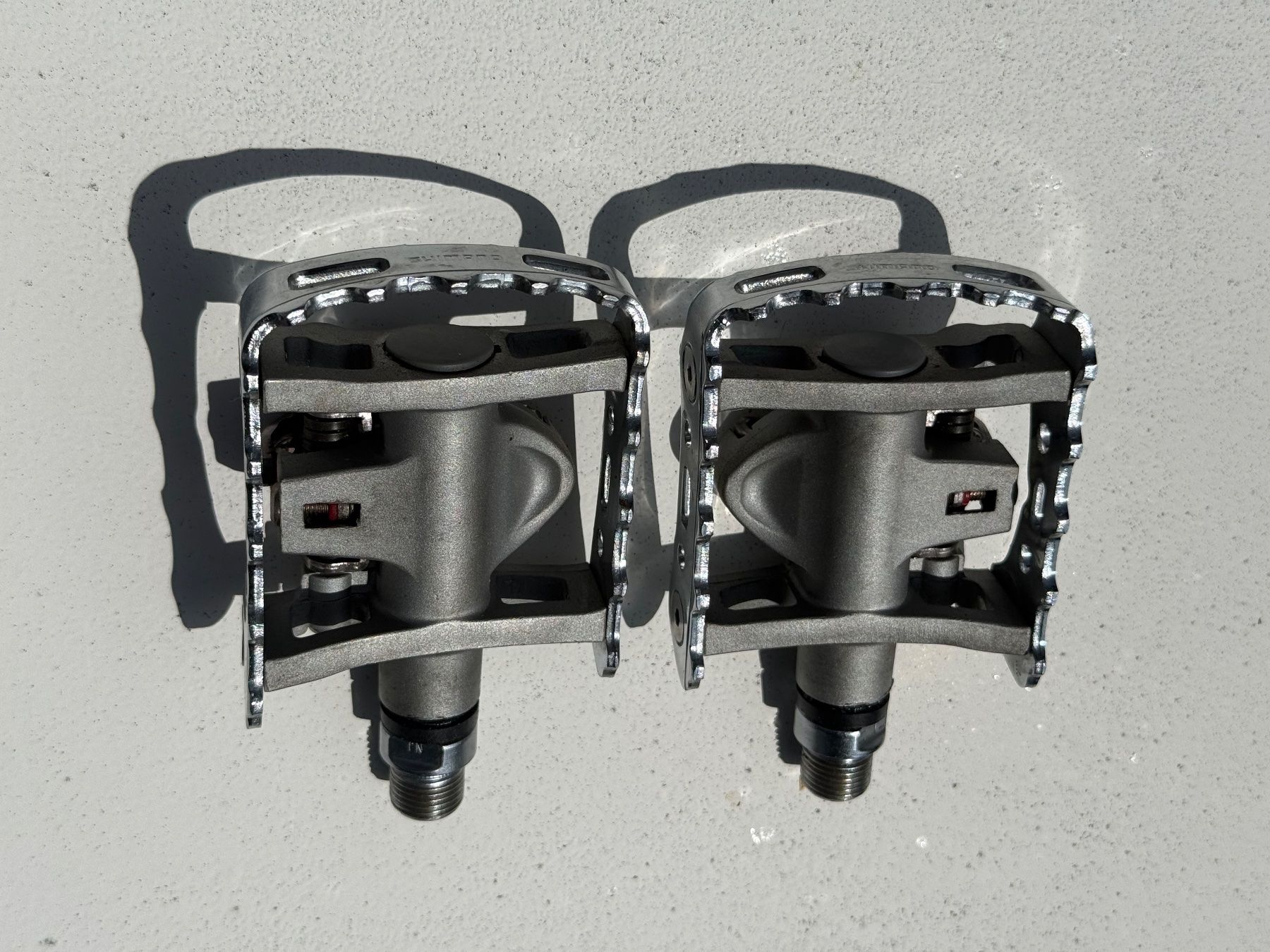 Shimano Pezzi di ricambio: Pédales vélo SHIMANO PD-m324 combi – Usato da Cugy VD venduto da ellod 1