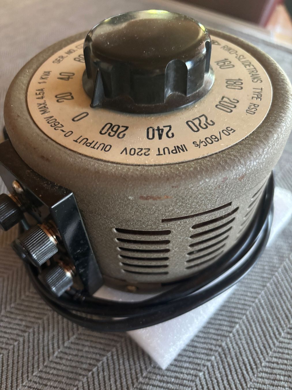Composants électroniques: Ringkern-Variac  - 260 Volt – D'occasion à Erlinsbach SO par Cholipa