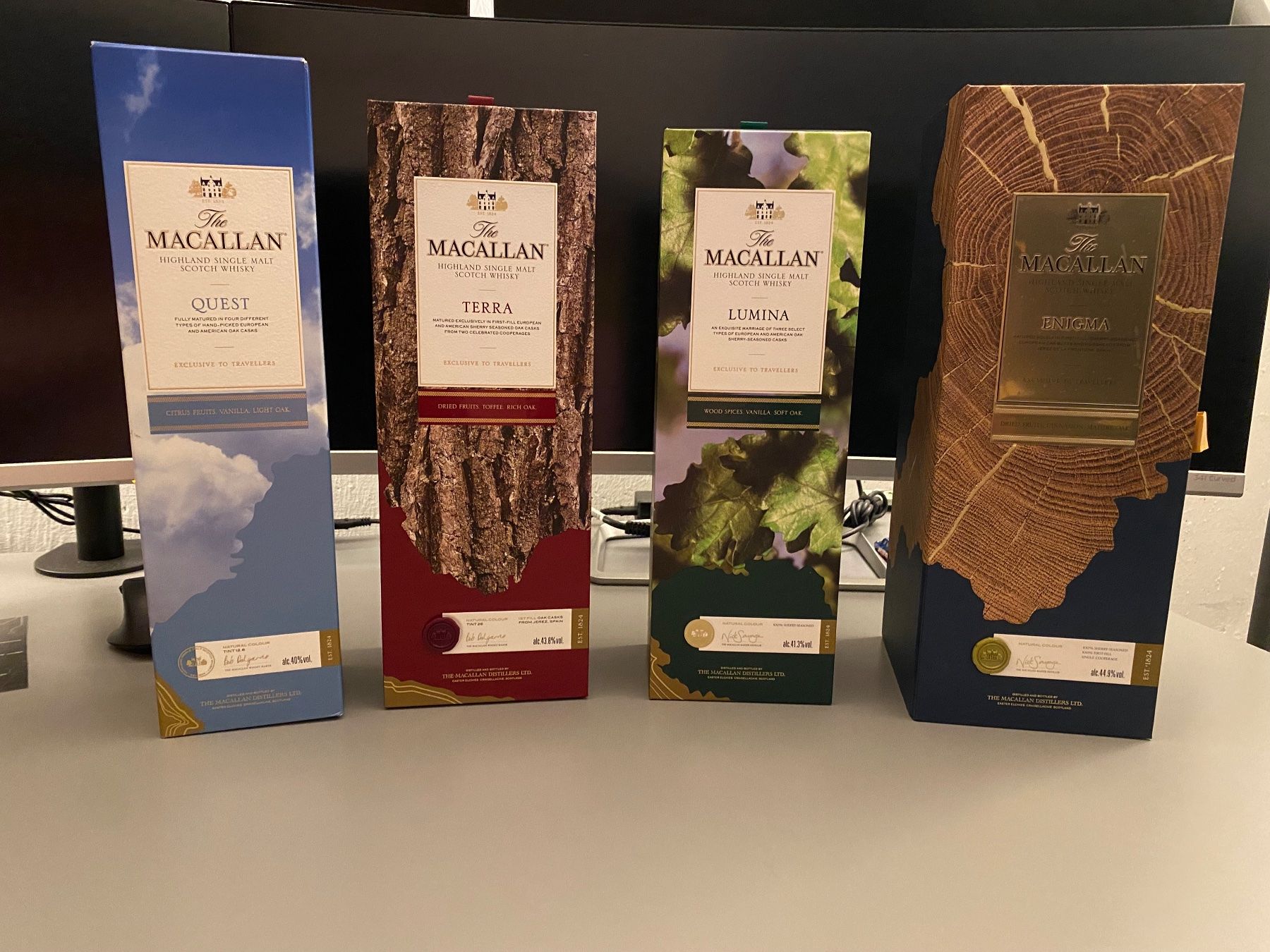 Macallan Bevande alcoliche: Macallan Quest Series Complete: Quest, Lumina, Terra, Enigma – Nuovo e nell'imballaggio originale da Küsnacht ZH venduto da alexinside619