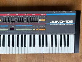 Roland Juno-106 – revidiert, 6x AR80017A, inkl. Flightcase