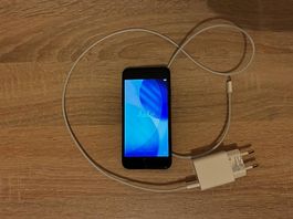 Apple iPhone SE (2. Generation, 2020), 128 GB