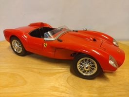  Ferrari 250 Testa Rossa 1957 BBurago 1/18