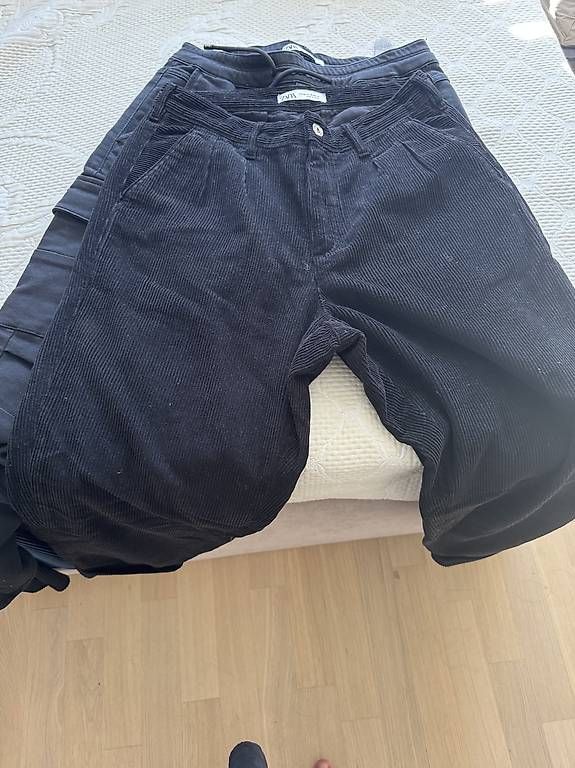 Pantaloni: Pantalon homme  taille M – Usato da Chavannes-Renens venduto da lei_8mvy 1