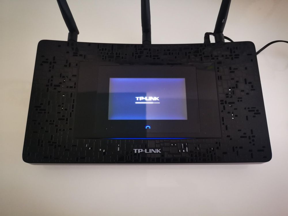 AC1900-Dualband-Gigabit-WLAN-Router mit Touchscreen (Gebraucht) in ...