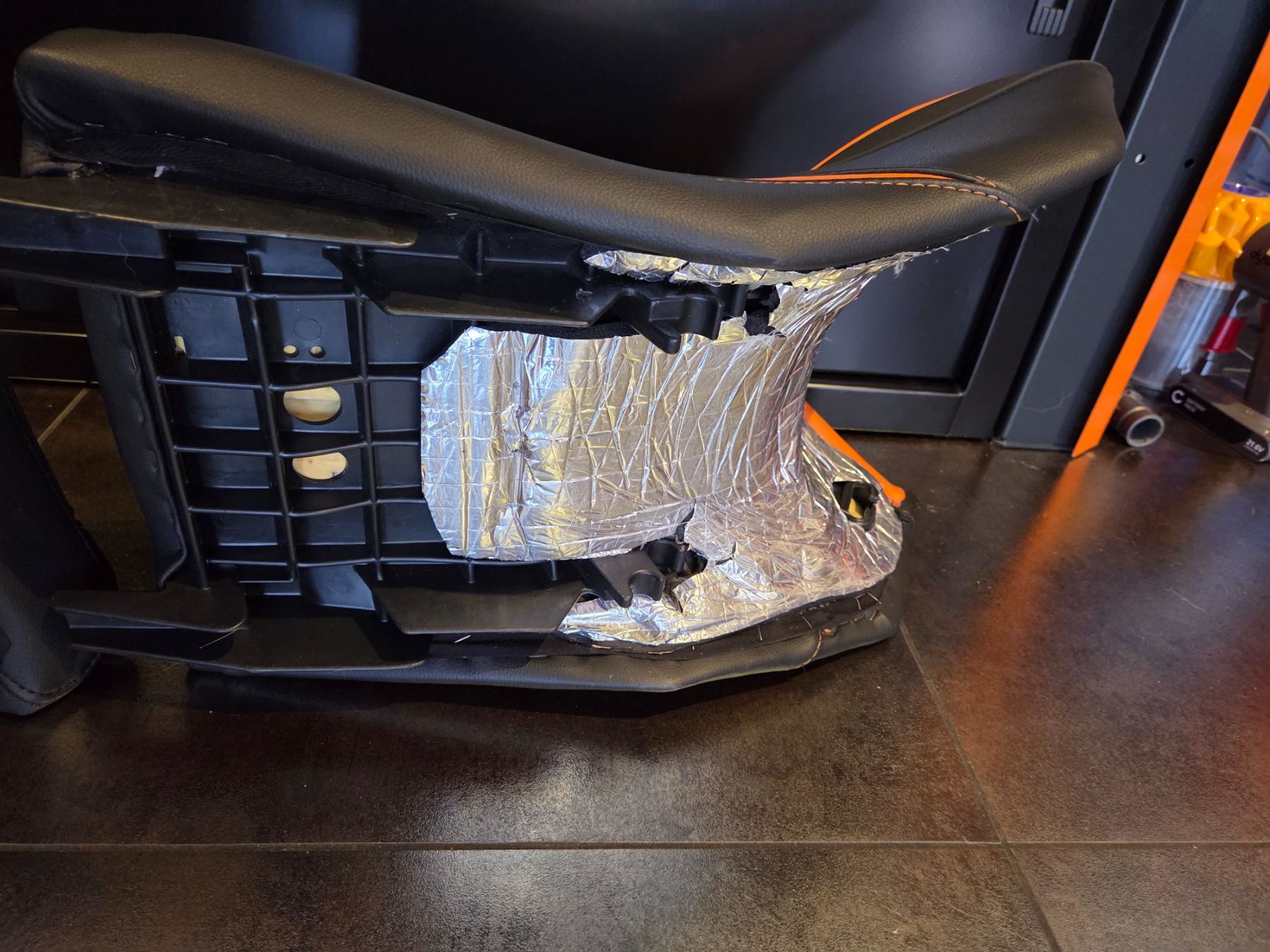 Tutti i ricambio per moto: Sattel zu KTM 1290 Super Adv S – Usato da Kriegstetten venduto da Tamandua 6