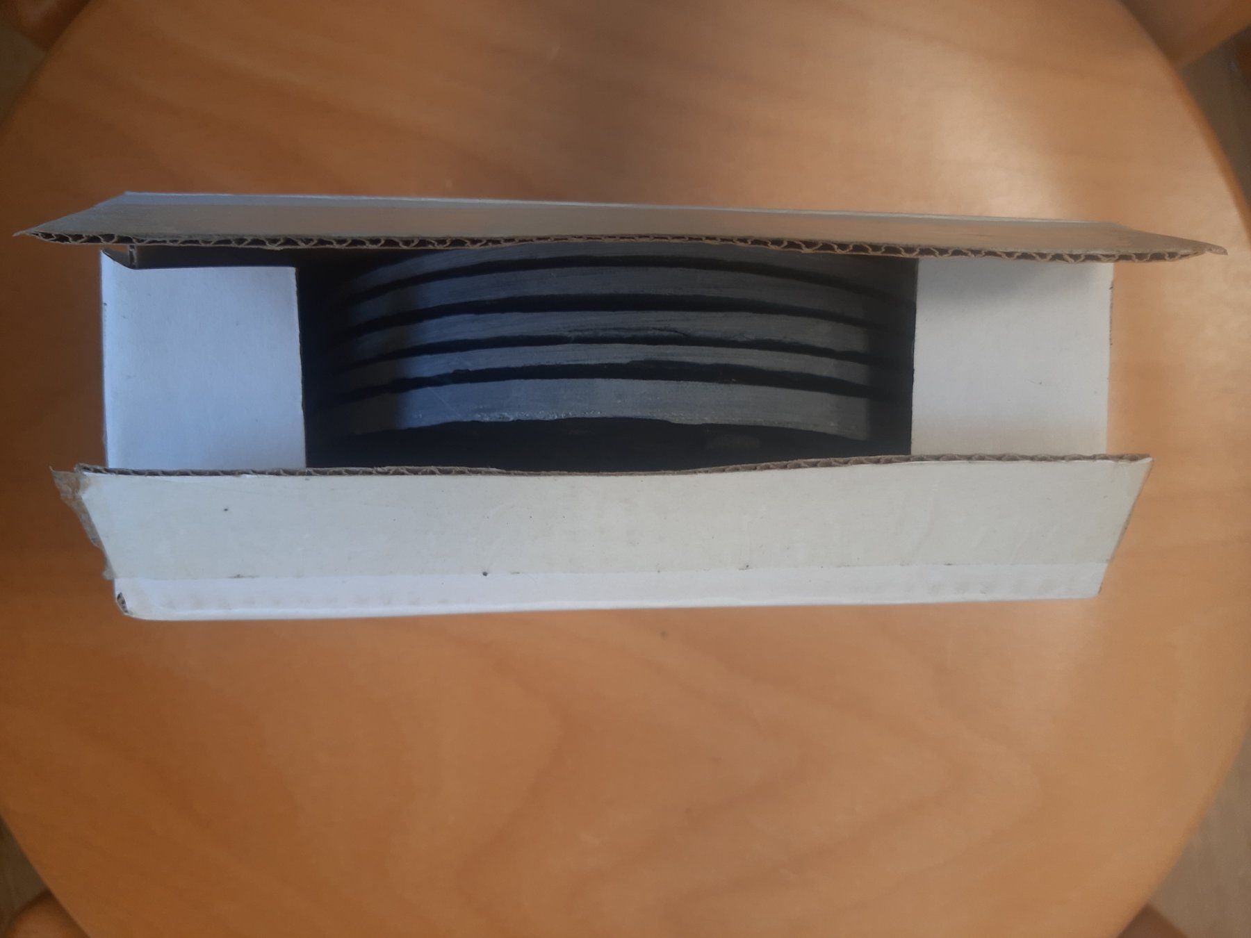 Piatti di portata: Schieferplatten rund 6er-Set, Ø 15cm – Usato da Muotathal venduto da robin40 1