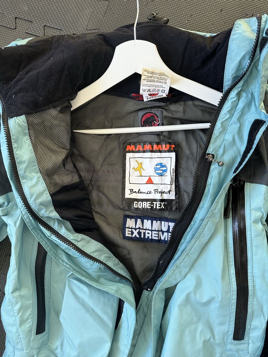 Mammut Giacche: Mammut Regenjacke – Usato da Sarmenstorf venduto da SamiraB. 2