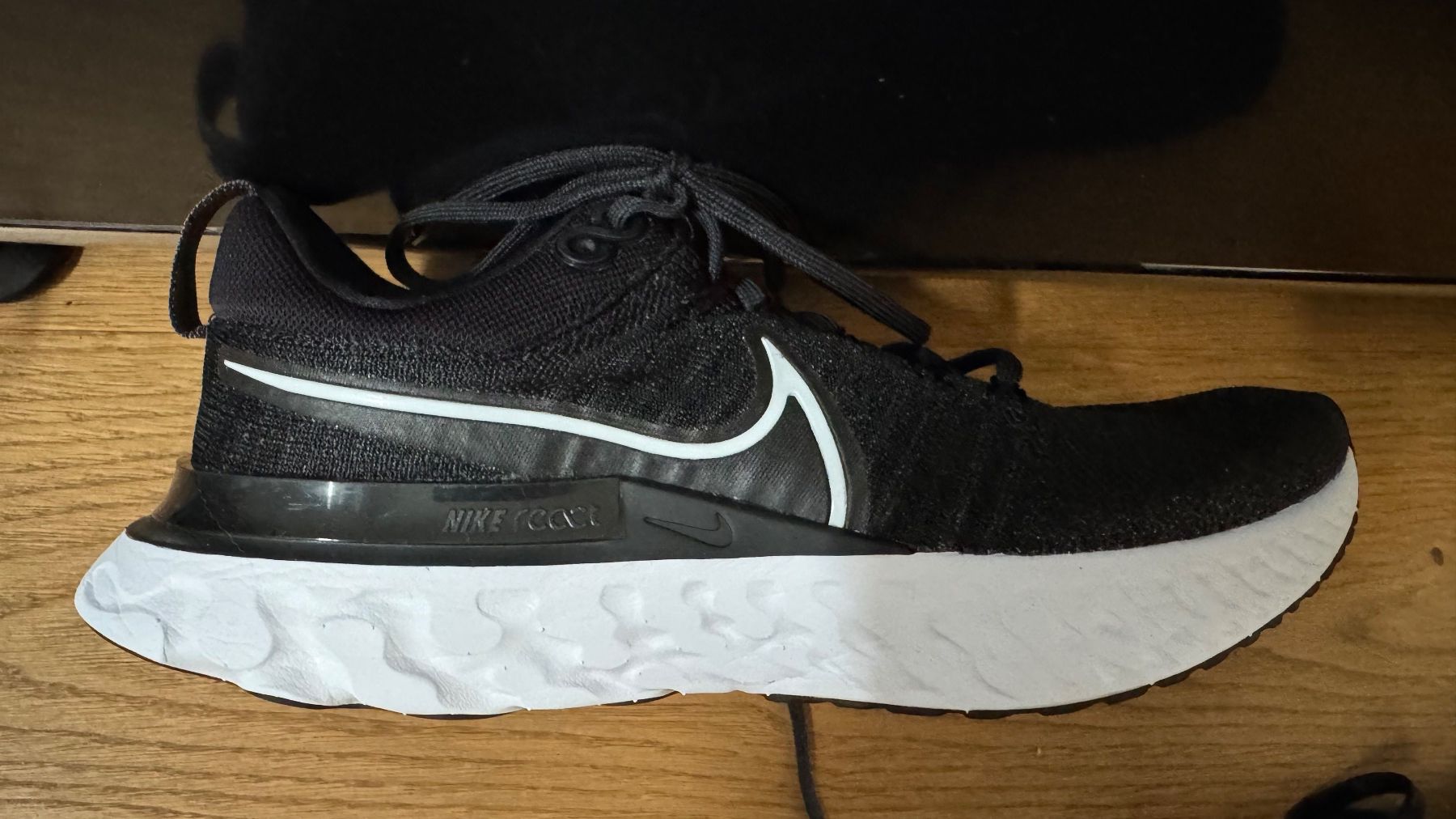 Nike Herrenschuhe: Nike react Running Sneaker in Schwarz Gr. 41 – Gebraucht aus Riehen von To120 3