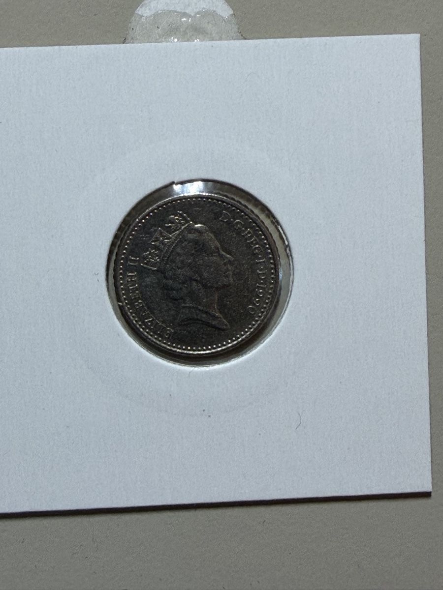 Alle Münzen: GB - 5 pence - 1990 – Gebraucht aus Payerne von Mike1682 1