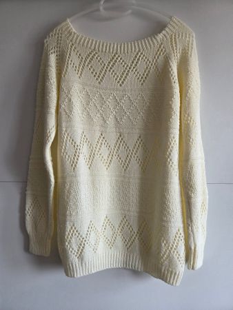 Pull ajouré crème, parfait pour le printemps! Taille M