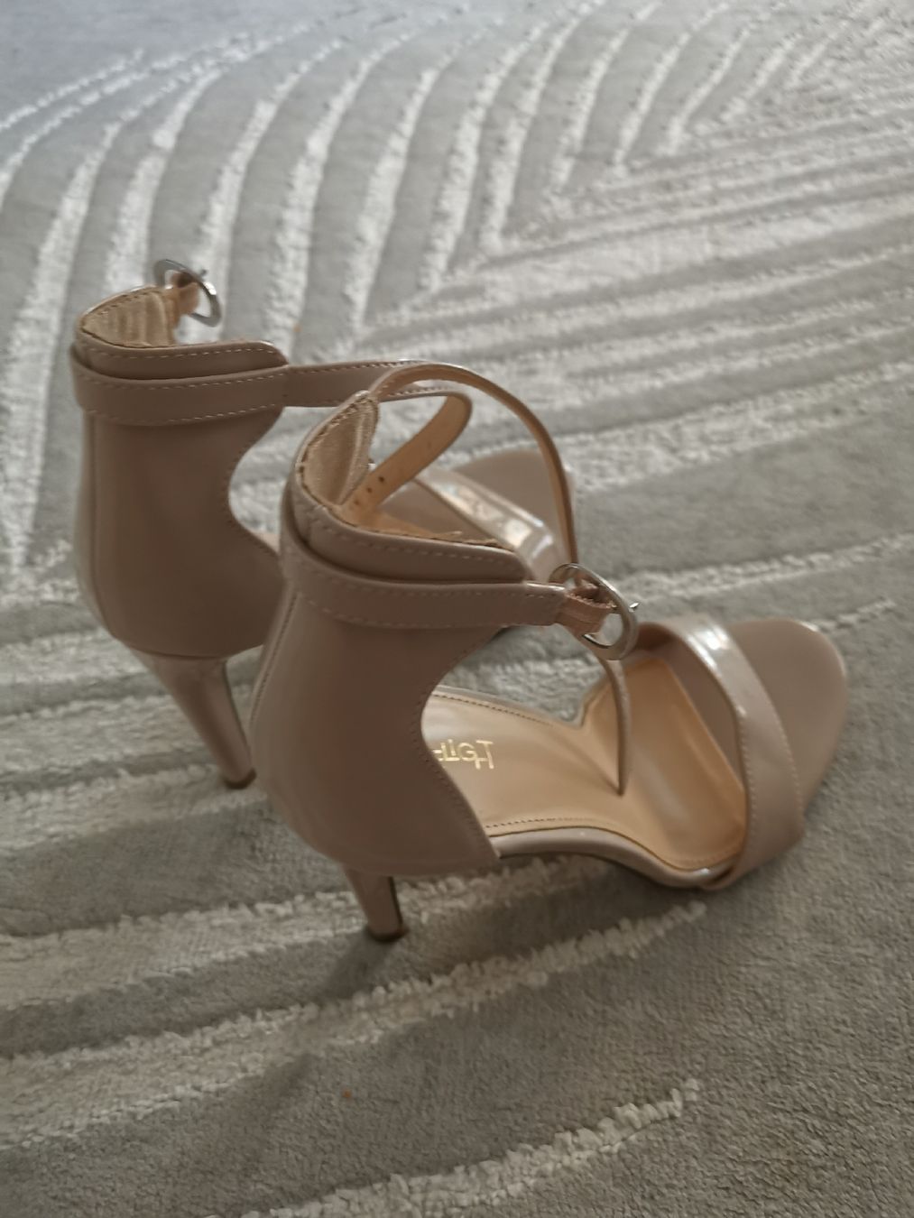 Scarpe da donna: Sandales numéro 38 – Nuovo (secondo la descrizione) da Biel/Bienne venduto da Edi5Roli3 8