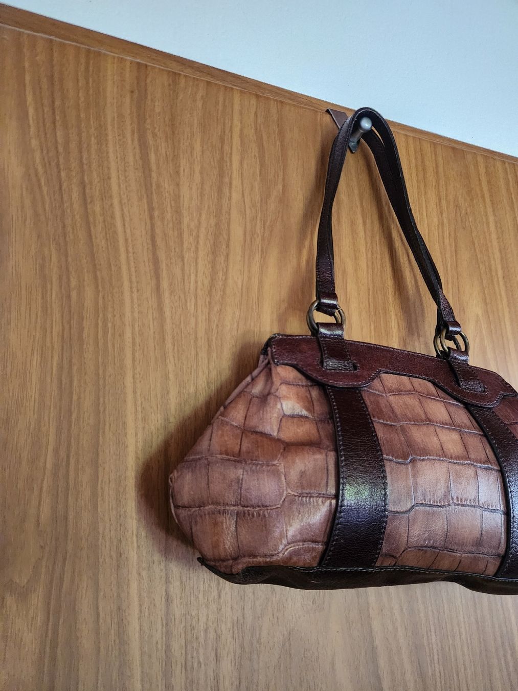 Borse da donna: Sac à main MAX&CO cuir  reptile marron. Chic  – Usato da Niedergösgen venduto da Eva2410 4