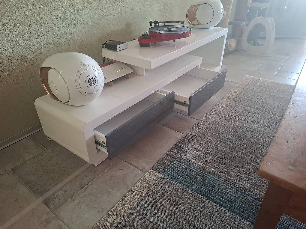 Mobili TV: A vendre meuble TV Hi-fi  – Usato da Cordast venduto da badaboum01
