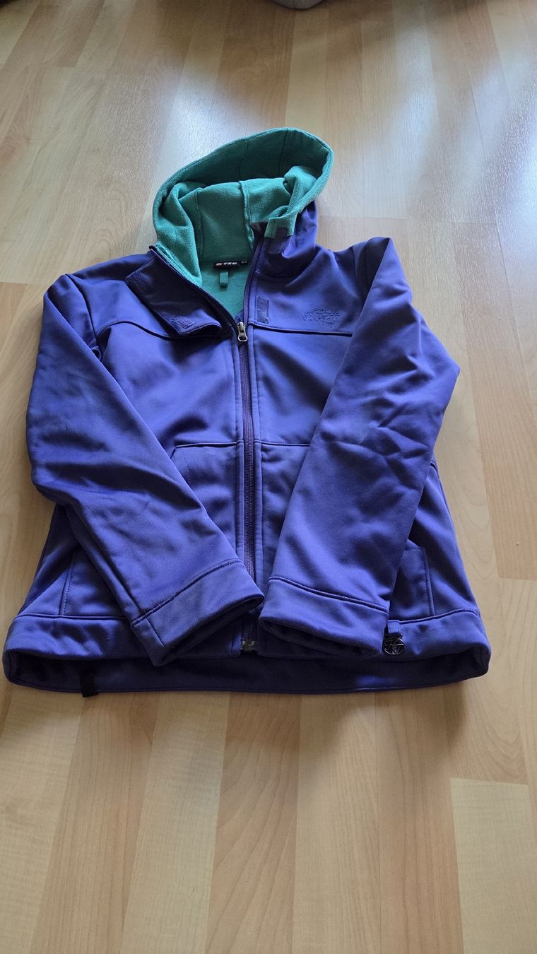 Vestes: jacken – D'occasion à Hinwil par tan_cb2t