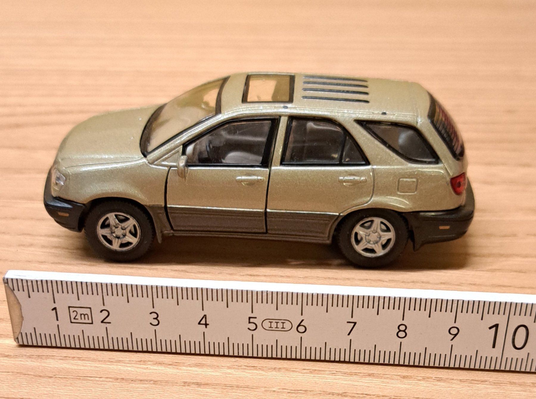 Lexus Modellini d'auto: Lexus RX300 Modell – Usato da Dietlikon venduto da kosta.katoglou 1