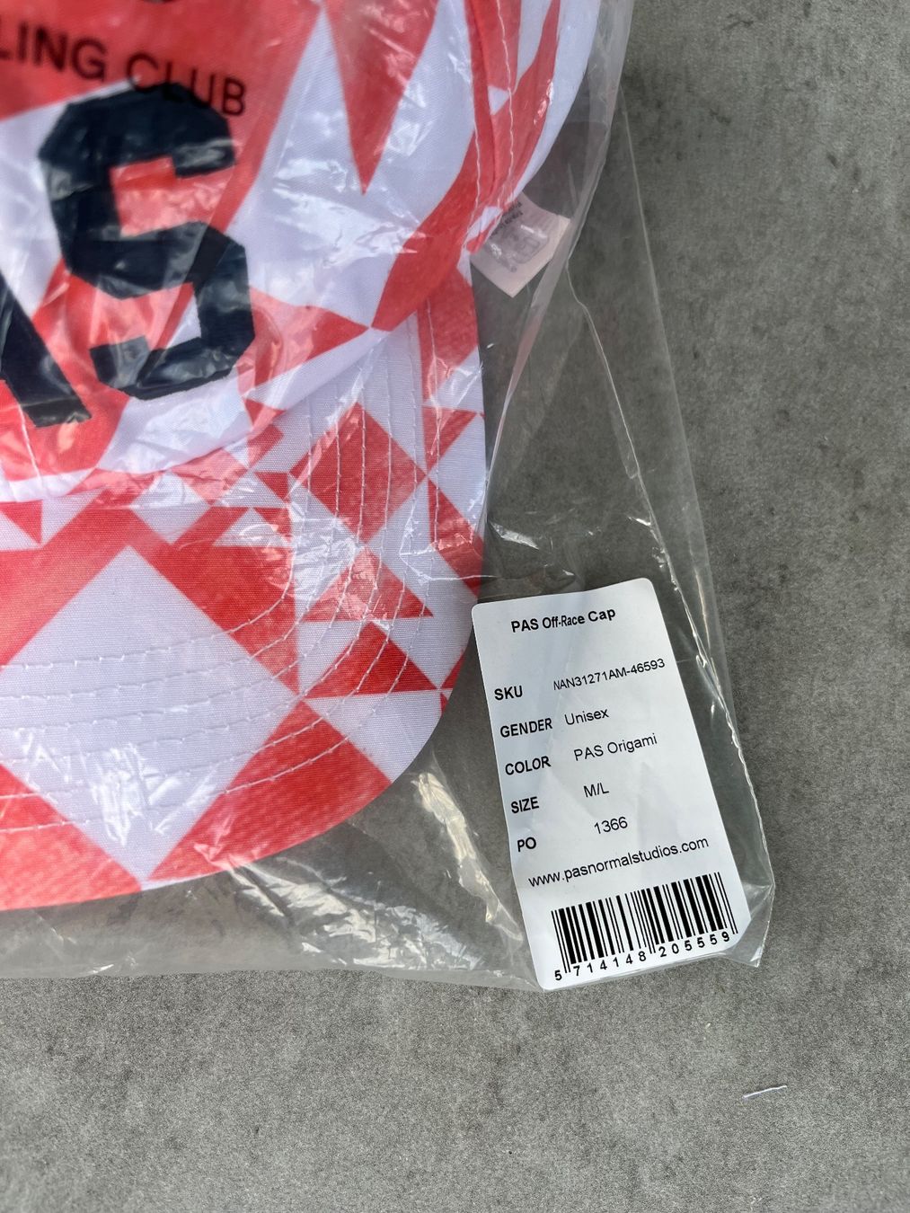 Hüte, Mützen & Caps: Pas Normal Studios Basecap Gr. M/L Neu – Neu und originalverpackt aus Arbon von Lakatusch 2