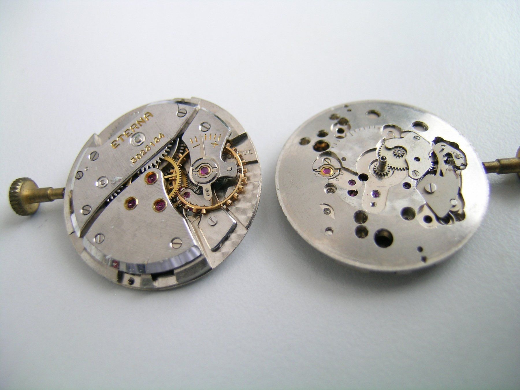 Uhren: ETERNA 1079: 1 Uhrwerk – Neu (gemäss Beschreibung) aus Grenchen von esa-9162-9164