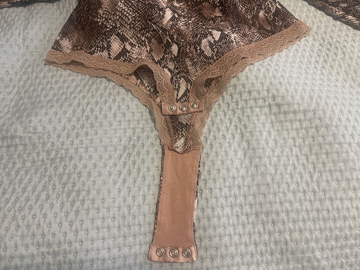 Intimissimi Top: Body Reptilienmuster Intimissimi S – Nuovo (secondo la descrizione) da Dübendorf venduto da olh_rs5r 3