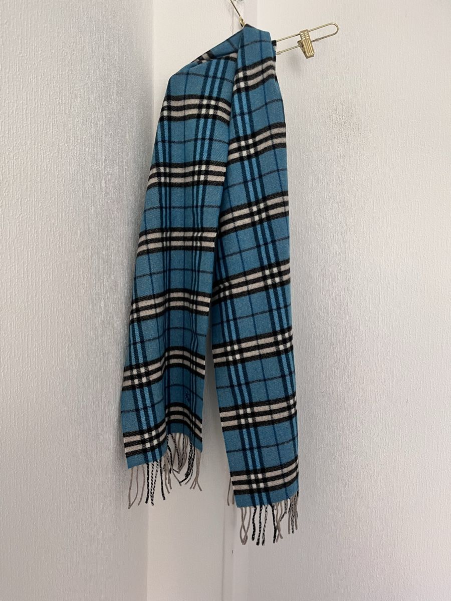 Burberry Foulard & Sciarpe: Burberry Wool Blue Scarf Original – Usato da Lausanne venduto da Danash 1