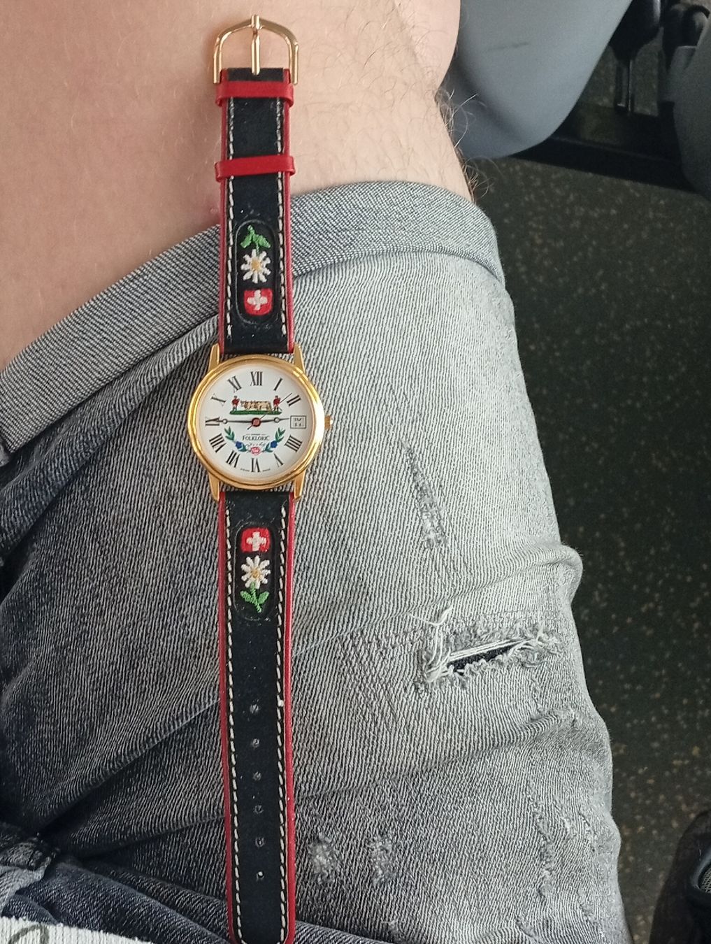 Swiss Orologi: Cavitec Swiss Folklore Uhr mit Datum Wasserdicht 30m. – Usato da Engelburg venduto da CH.Me