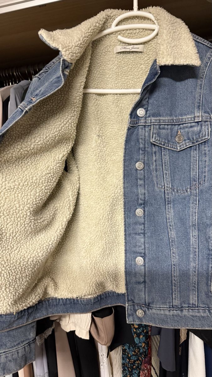 Jacken: Mavi Jeans Jacke mit Teddyfutter, Grösse S – Gebraucht aus Haslen GL von rana04 1