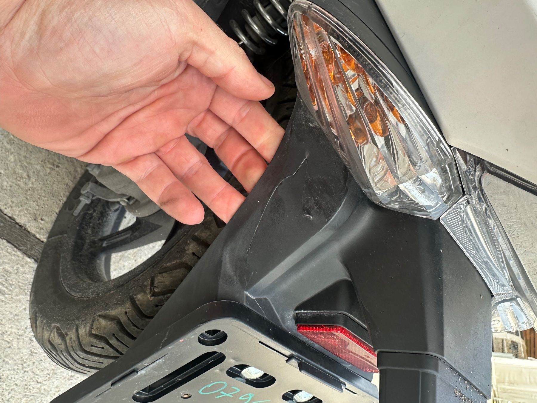 Honda Scooters: honda PCX 125 mit Gebrauchsspuren. – Gebraucht aus Affeltrangen von AutoZentrumAG 4