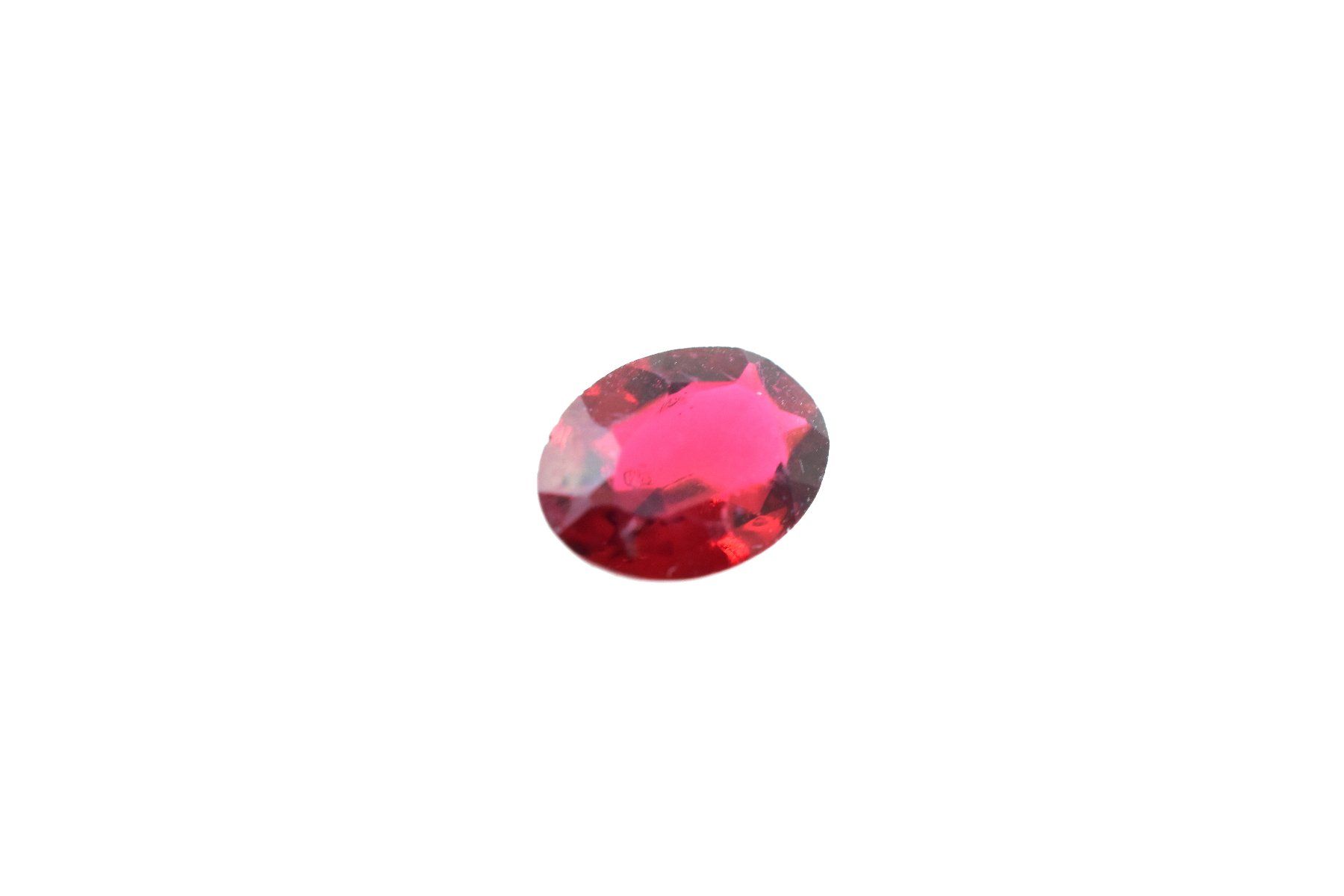 Pietre preziose: Rubin - 0.65 ct - Oval Schliff - Afrika – Nuovo e nell'imballaggio originale da Berlingen venduto da Herzmensch 2