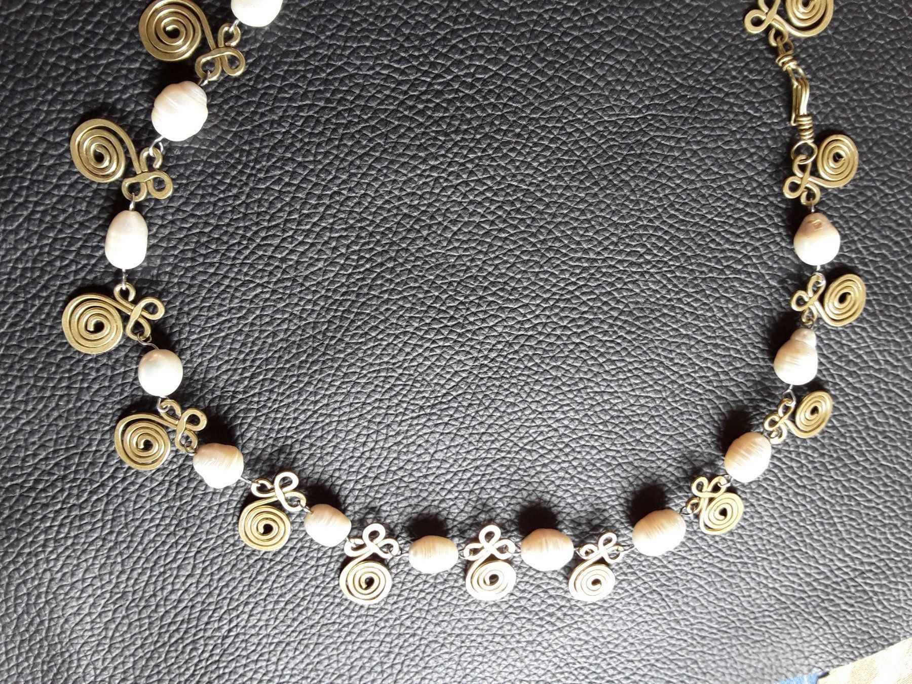Catenine: Schickes Perlen/Messing Collier Handarbeit – Usato da Zürich venduto da sanwit 4