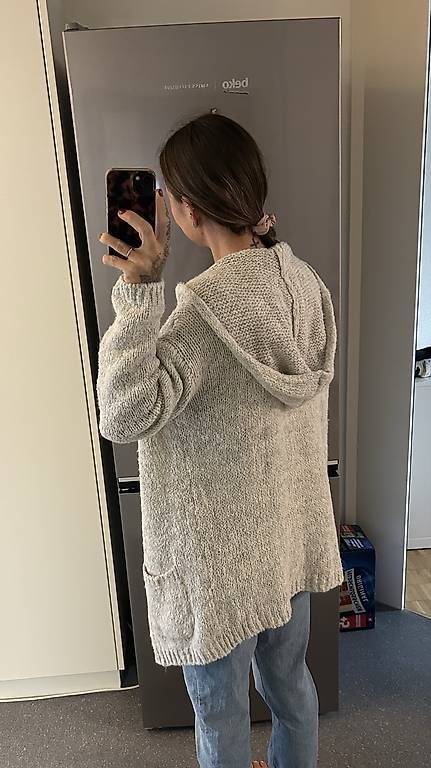 Jacken: Stickjacke – Gebraucht aus Thun von SelinaW1995 2