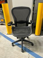 Herman Miller Aeron Größe C - Bürostuhl