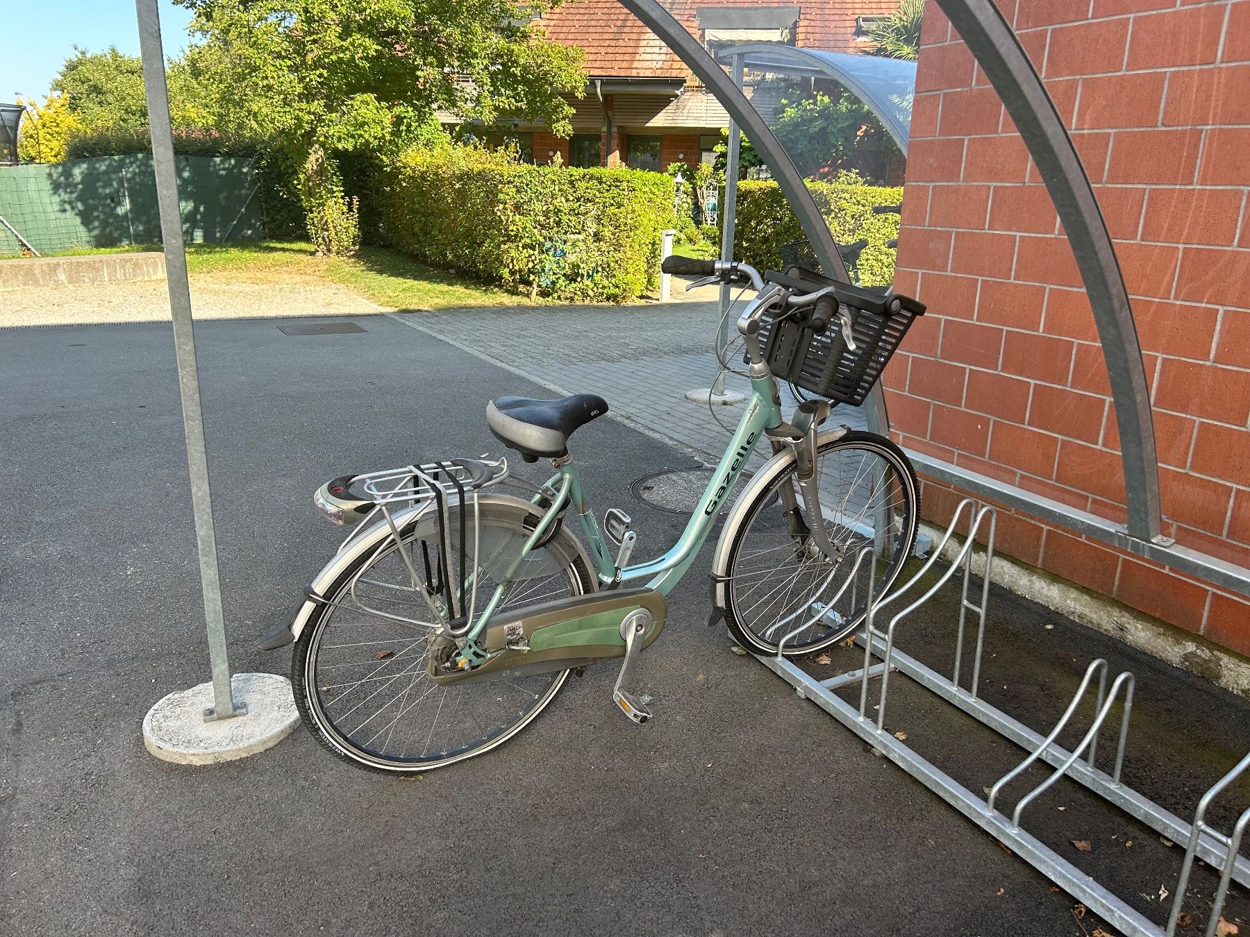 Velos: Bicycle second hand Gazelle ladies – Gebraucht aus Hünenberg See von