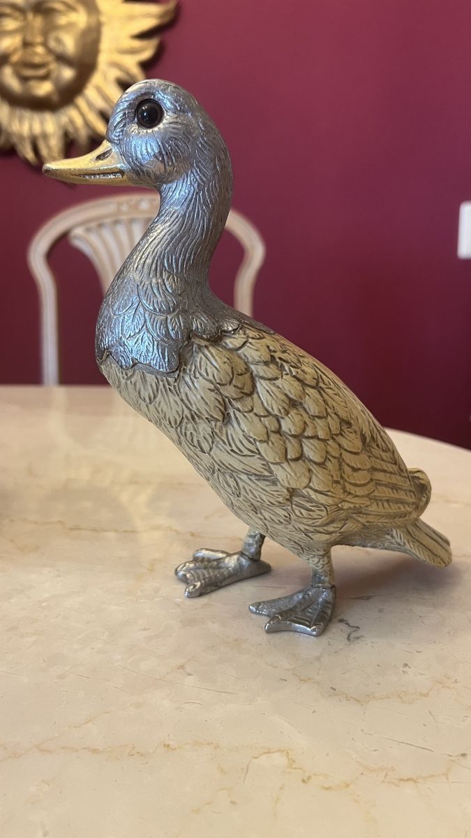 Tutte le decorazioni: Ente mit Silberdetails – Usato da Zürich venduto da Raudele