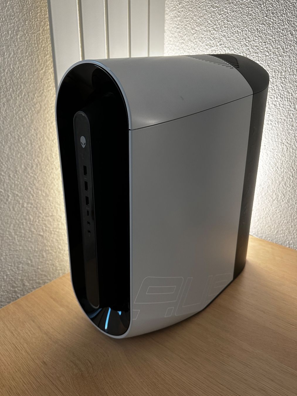 Alienware PC: Alienware Aurora R10 – Usato da Baar venduto da Pizzaconnection