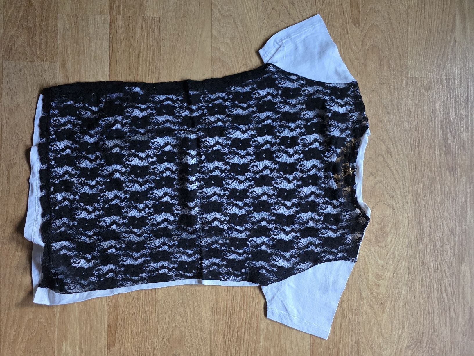 T-shirt: T-shirt elegante taille S – Nuovo (secondo la descrizione) da Crans-Montana venduto da eli_57z8 3