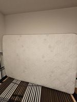 Matratze 160 × 200 cm  guter Zustand